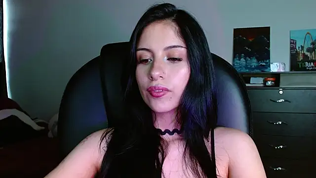 Ary Pieerce online show from November 20, 8:43 pm