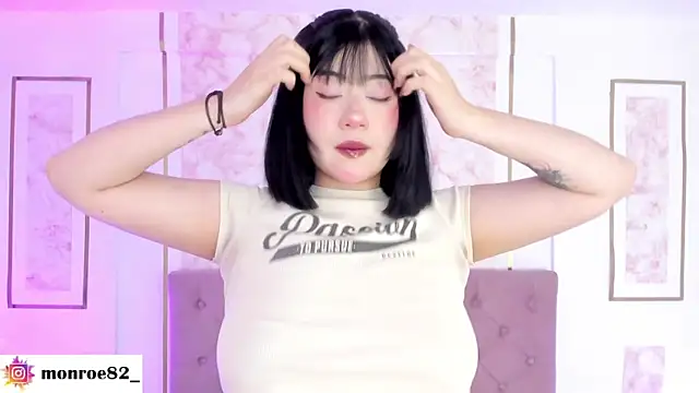 GENNESIS LOVE online show from April 23, 4:42 am