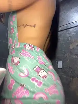 Mia 222 online show from April 25, 12:41 pm