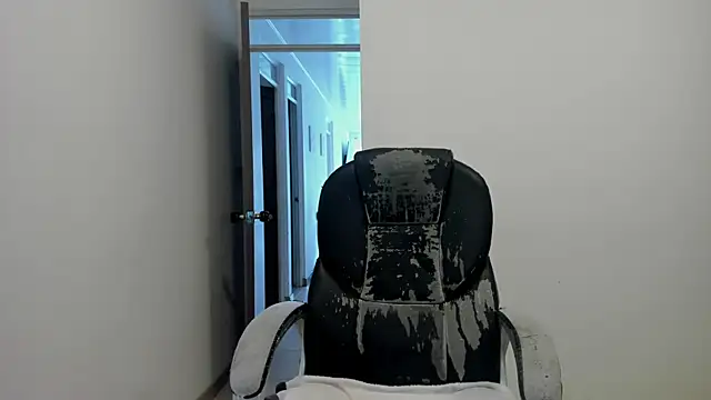 Im coco online show from April 23, 12:23 pm