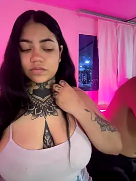Snapshot of aliensexy chatting on September 26, 11:34 pm aliensexy online show from September 26, 11:34 pm