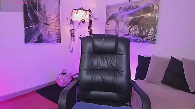 alaia7h online show from October 30, 8:32 pm