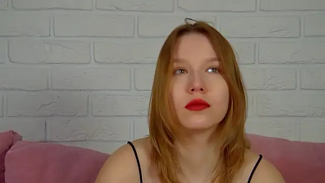 LiliLinn online show from April 27, 5:48 am