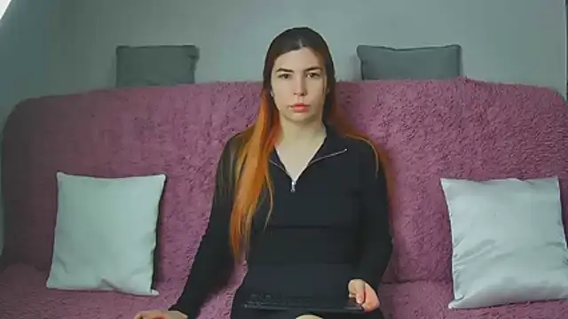 ElllaNuar online show from March 13, 6:15 am