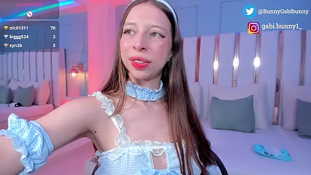 gabi bunny online show from November 13, 3:55 pm