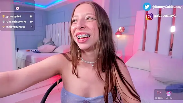 gabi bunny online show from February 10, 6:00 pm