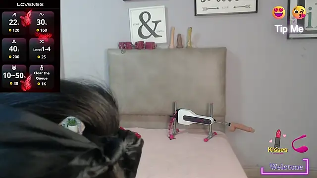 SophiaMeyerst online show from April 24, 3:15 pm