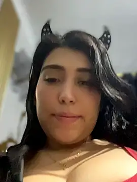 emma  cute   online show from April 28, 11:36 am