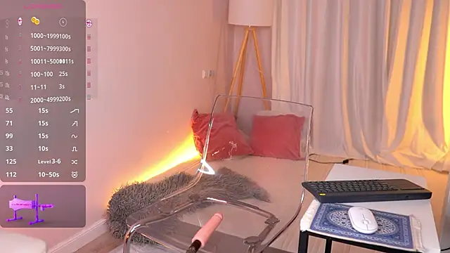 Sexydoll112 online show from April 22, 11:35 pm