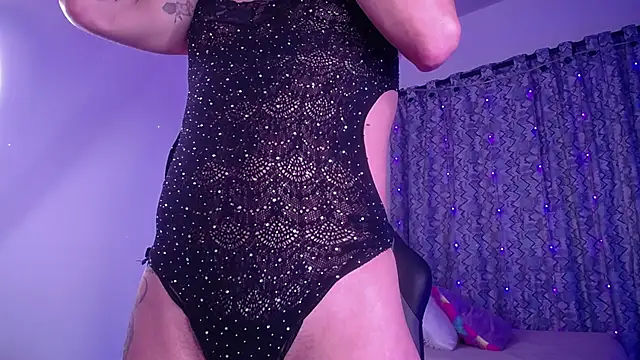 alejandrafitt online show from March 27, 2:13 am