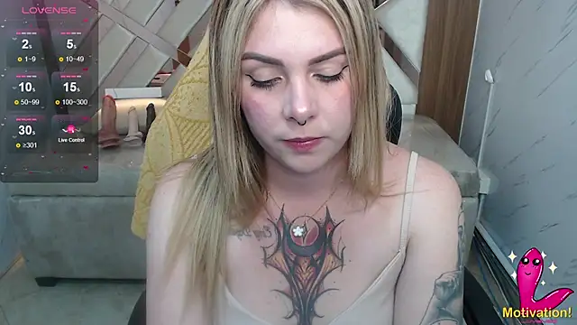 Paula b  online show from June 10, 6:17 pm