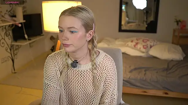 LexieLoree online show from November 9, 4:08 am