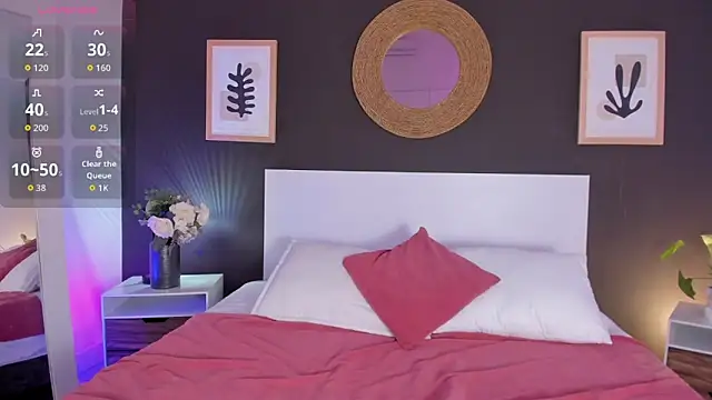 VioletPaket online show from April 25, 1:03 pm