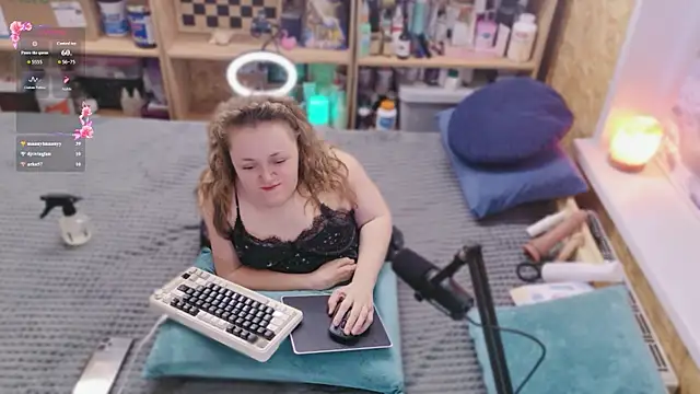 MiniNatalie online show from April 25, 1:41 pm