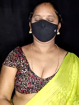 vintage-vibs online show from April 15, 6:19 pm