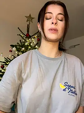 Mia-Minou online show from December 2, 9:33 am