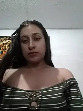 dulccemaria24 online show from June 8, 1:28 am