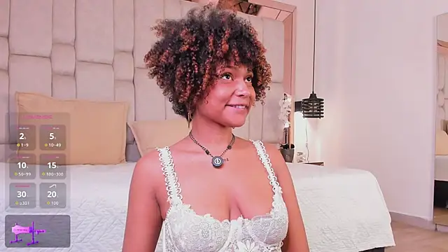  CurlyGirl  online show from July 27, 3:58 am