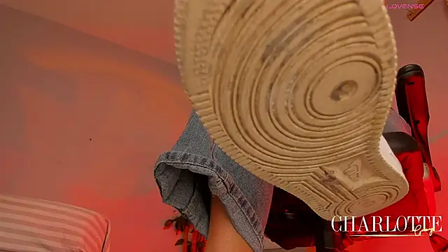 charlotte  grey online show from April 20, 8:45 pm