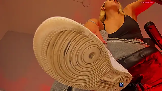 charlotte  grey online show from April 24, 8:00 pm