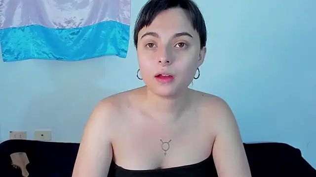 elizabethtaylorxxx online show from November 28, 2:14 am