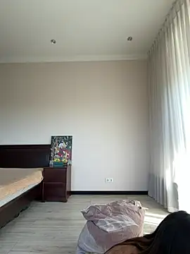 Hott Lolla online show from April 26, 7:50 am