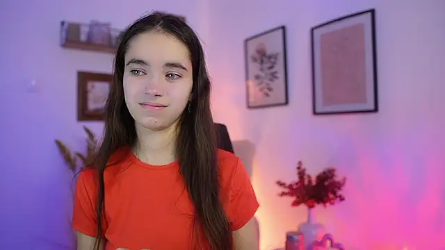 Gia Paige18 online show from October 17, 1:25 pm