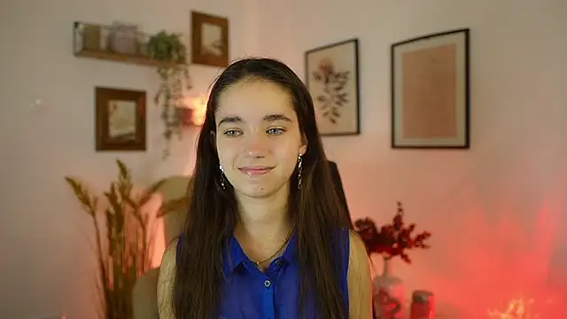 Gia Paige18 online show from October 2, 1:27 pm