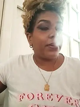 ELLA KELLY online show from February 7, 12:31 pm