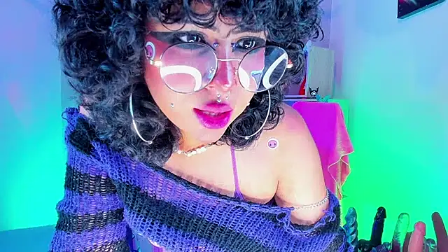 Snapshot of kuromi69 chatting on September 24, 5:50 am kuromi69 online show from September 24, 5:50 am