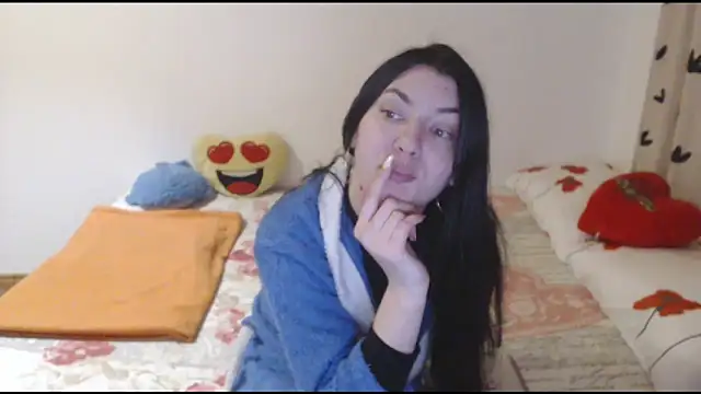 CuteJollie4U online show from March 12, 5:04 pm