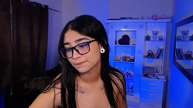 Snapshot of thalia_066 chatting on October 1, 11:37 am thalia 066 online show from October 1, 11:37 am