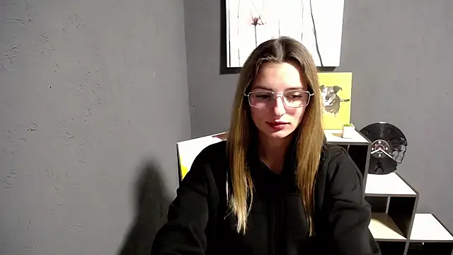 Snapshot of lady_olivia_ chatting on October 2, 4:45 pm lady olivia online show from October 2, 4:45 pm