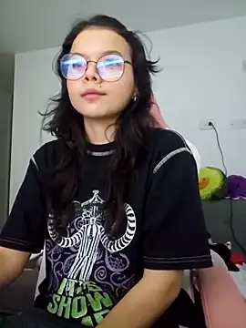 azumiichan online show from April 23, 11:18 pm