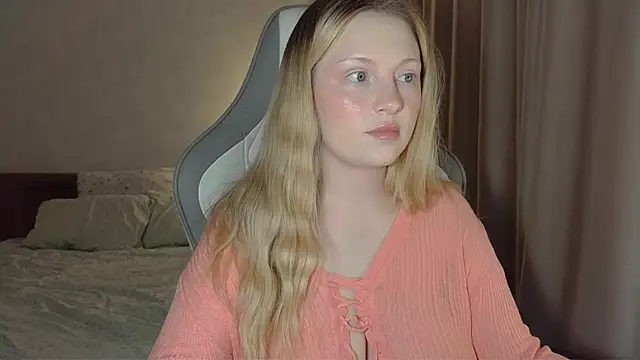 x ivy x online show from April 25, 5:10 pm