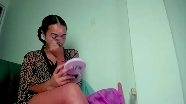 meghanSusexx online show from October 13, 12:02 am