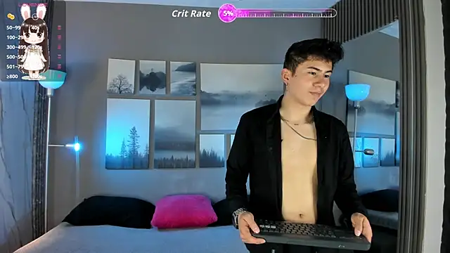 Snapshot of noah_and_rose chatting on September 11, 7:36 pm noah and rose online show from September 11, 7:36 pm