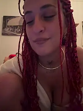 CarolaDrago online show from April 22, 8:28 pm