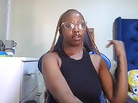 sexxygoldy online show from December 19, 4:37 am