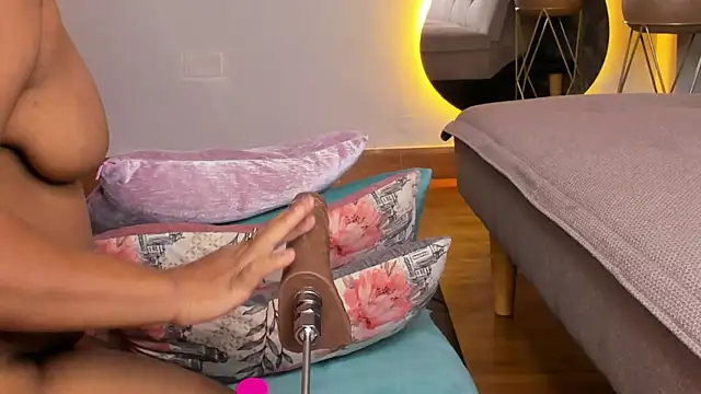 Yiseth 02 online show from November 8, 12:10 pm