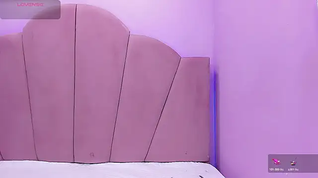 ValeriaAguilar online show from April 21, 10:39 pm