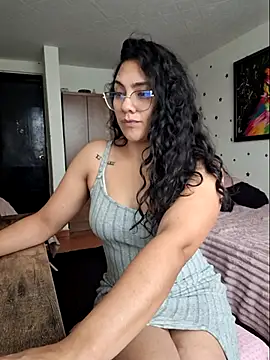 Thaliacooper  online show from April 21, 9:44 pm