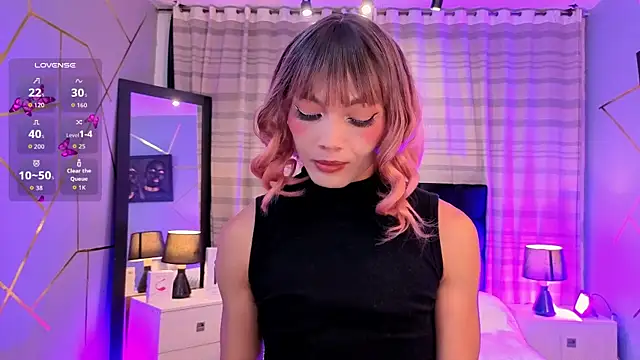 Megan Do Santos online show from November 20, 8:10 pm