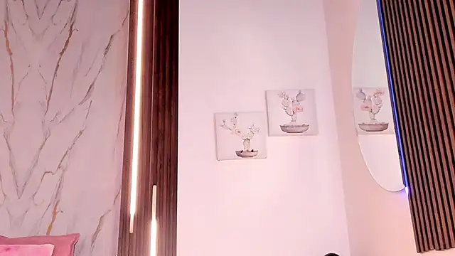 mia six66 online show from April 23, 12:29 pm