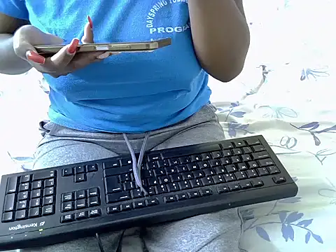 prettylacey3 online show from March 24, 3:17 pm