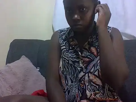 Sweetcecie01 online show from April 24, 8:00 pm