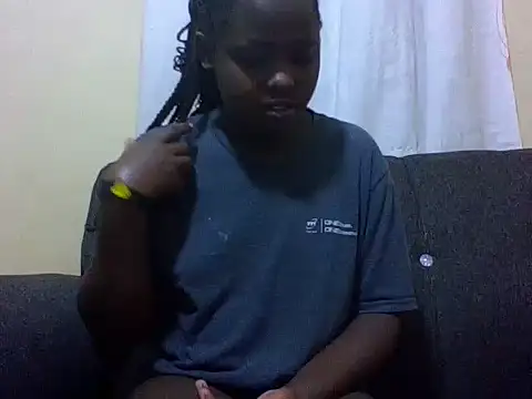 Sweetcecie01 online show from June 5, 8:26 pm