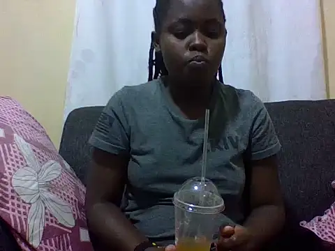 Sweetcecie01 online show from June 7, 8:48 pm
