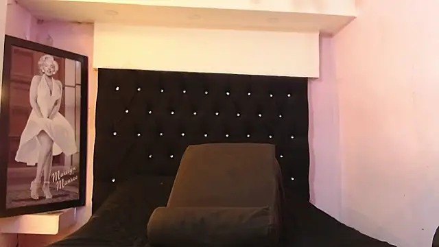 kittybonxx online show from July 19, 2:41 pm