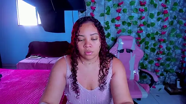 AngelaCoffee online show from April 21, 8:05 pm